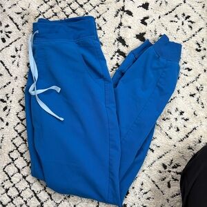Figs set top/ joggers Pants
